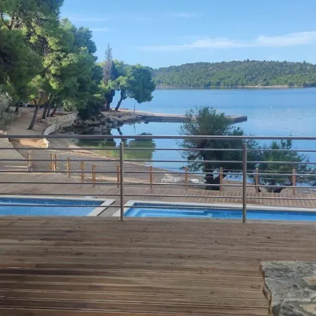 Semesterbostad Mobile Pirovac