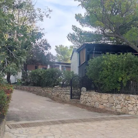 Mobile Semesterbostad Pirovac